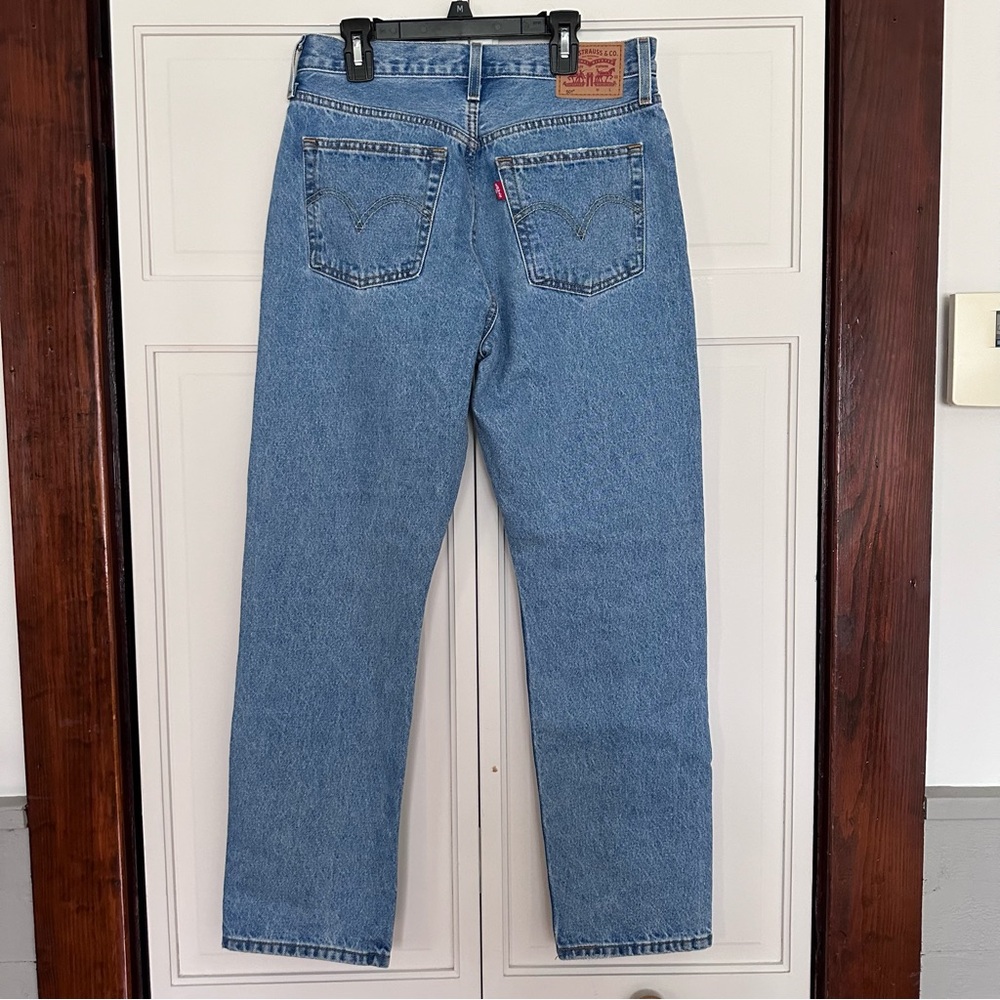 Levi’s 501 light wash high waisted button fly distressed straight leg Jean 28 - Picture 2 of 6